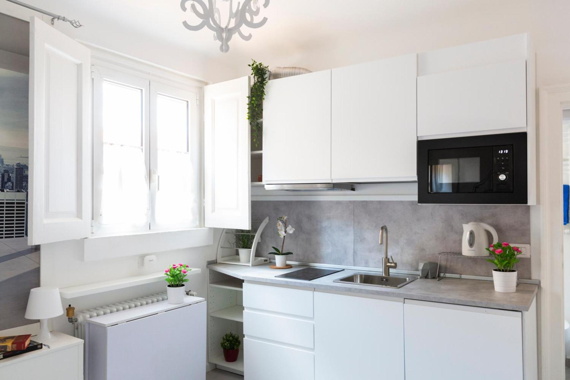 Apartment Commenda White *